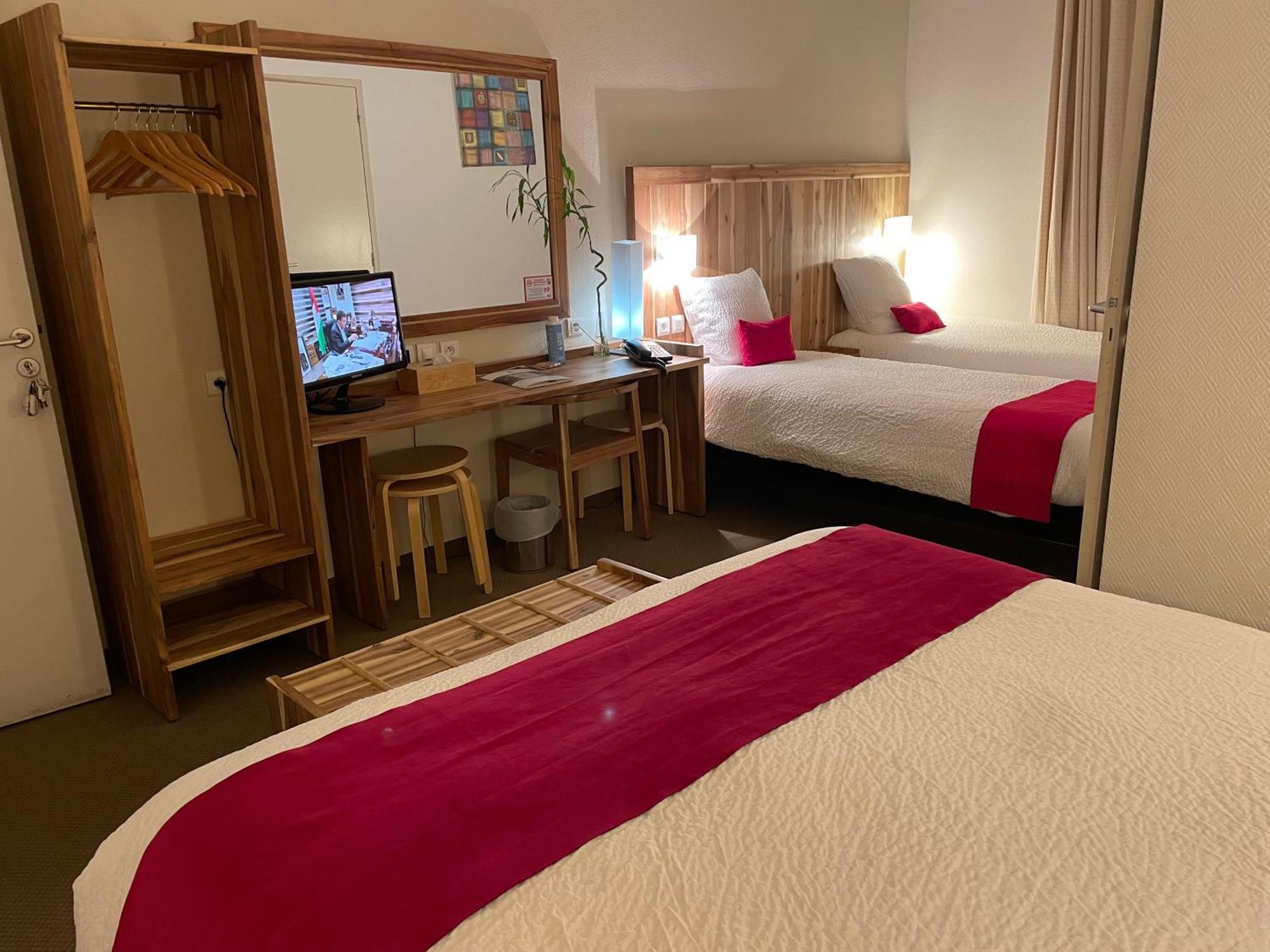 Logis Hotel De France & Restaurant ปามิเยร์ ภายนอก รูปภาพ